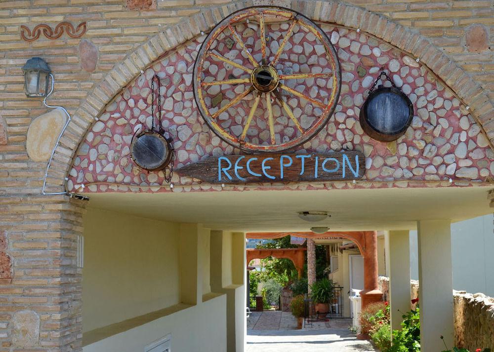 Mavrikos Hotel Planos  Ngoại thất bức ảnh