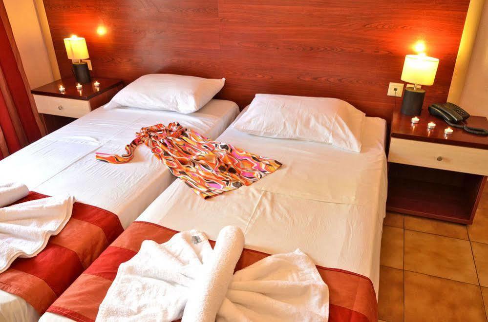 Mavrikos Hotel Planos  Ngoại thất bức ảnh
