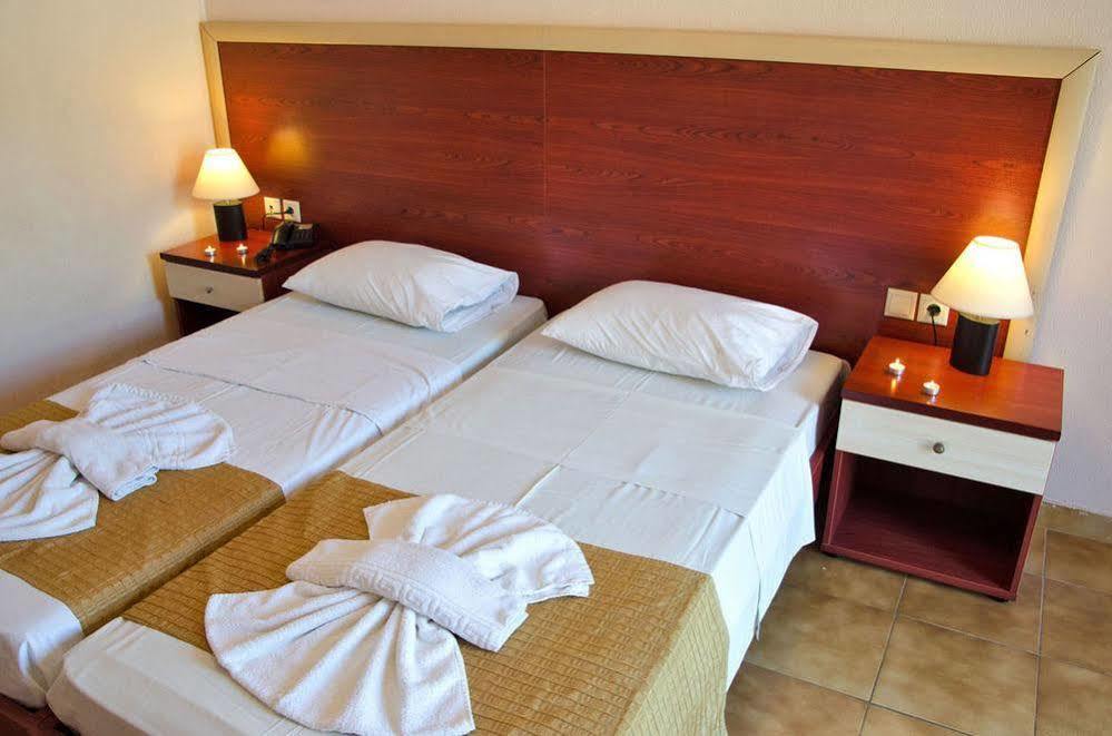 Mavrikos Hotel Planos  Ngoại thất bức ảnh